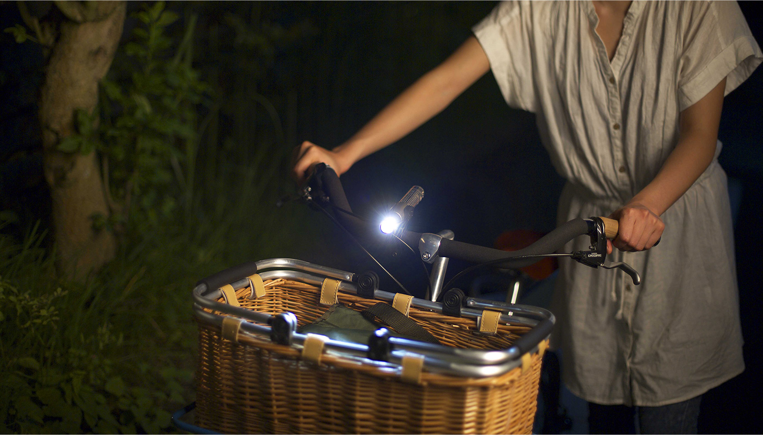 The natural white LED goes well with indoor situation as well as outdoor use.